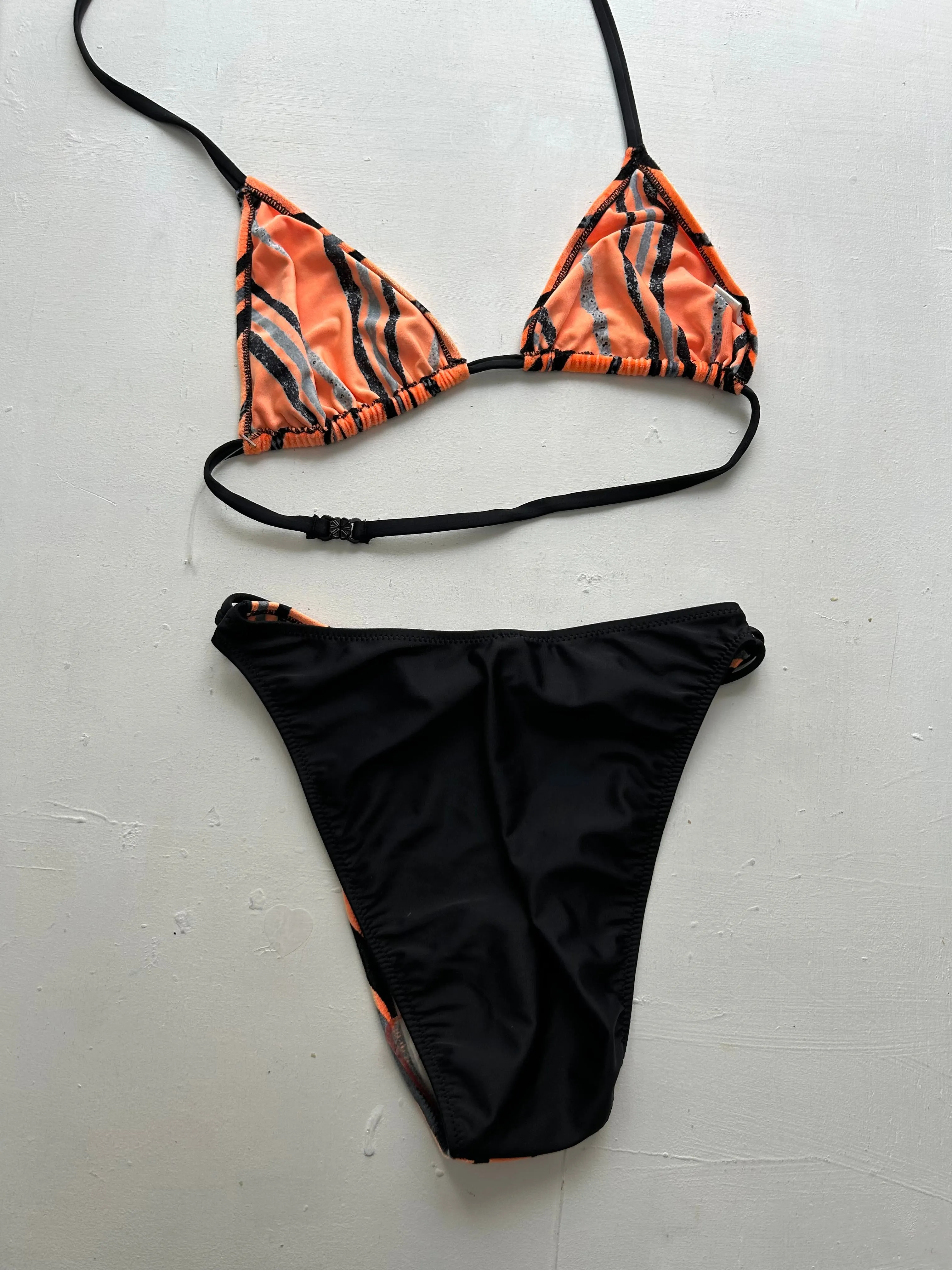 Orange velvet adjustable y2k vintage high rise bikini set (S/M)